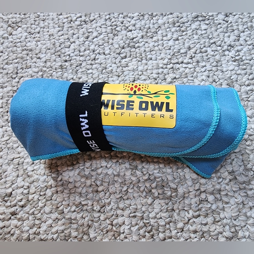 NWOT Wise Owl Outfitters Soft Compact Quick Dry Microfiber Travel Towel
